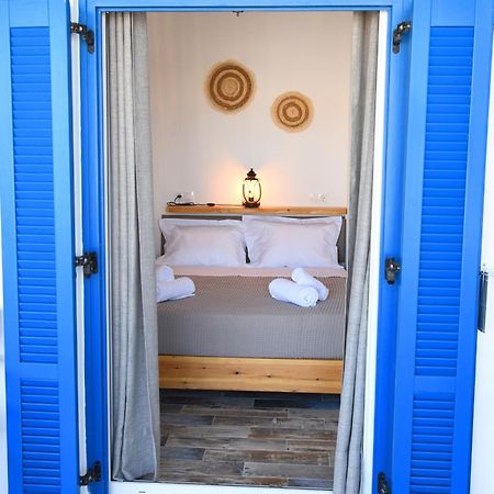 Petite Studios Batsi Batsíon Dış mekan fotoğraf
